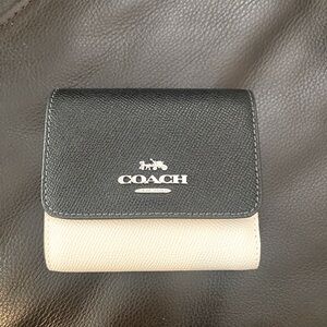Black & white Coach wallet
